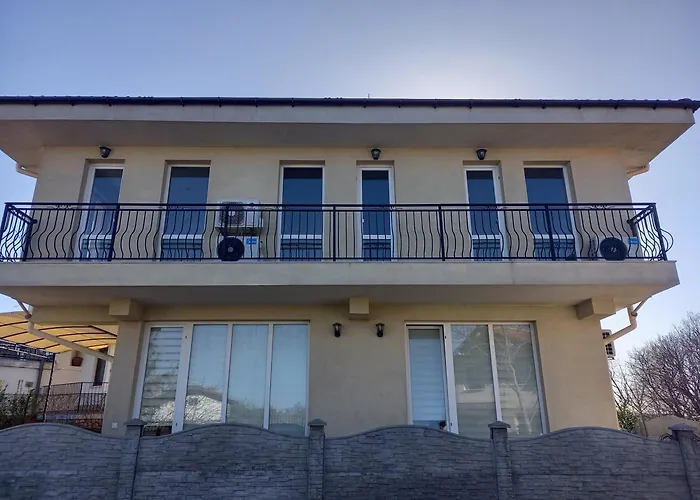 флора Τσερνομόρετς