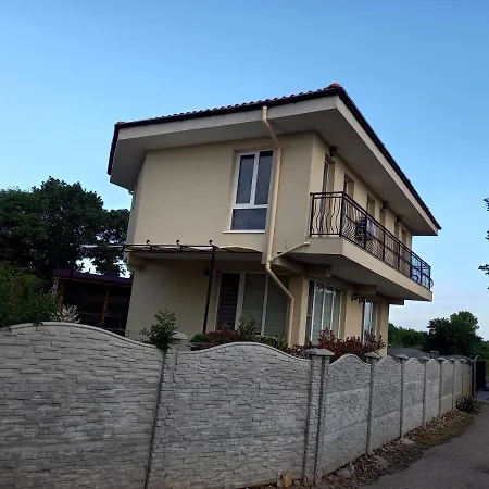 флора Villa