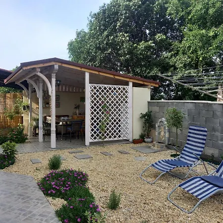 флора Villa Csernomorec