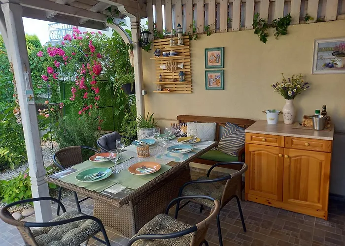 Вилла флора